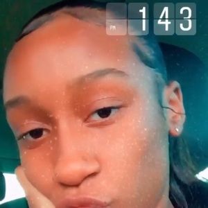 Meet your Posher, Alyhia